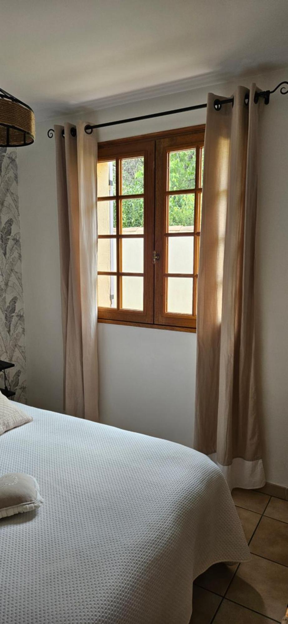 Au Pied Du Massif Des Costes Villa Pélissanne Екстериор снимка